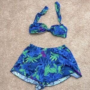 Beautiful 2 piece bathing suit